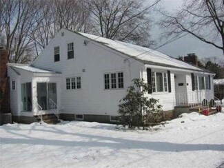 69 Bacon St, Winchester, MA 01890