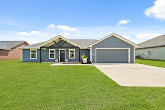 316 East St, East Bernard, TX 77435