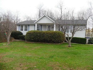 126 Thorpe Dr, Smithfield, PA 15478