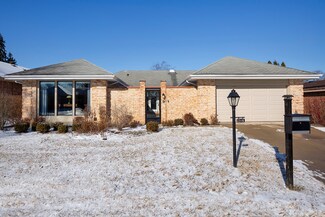2516 Burgundy Ln, Northbrook, IL 60062