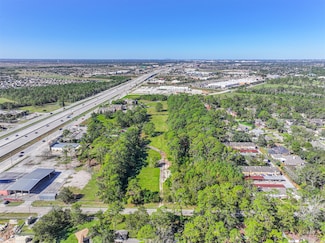 405 Sunset Dr, Dickinson, TX 77539