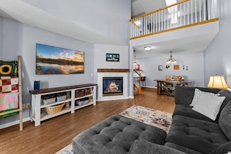 2248 River Rock Ln, Shakopee, MN 55379