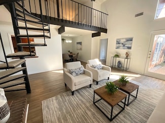 9434 Chimney Corner Ln, Dallas, TX 75243