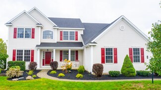12 Charterpoint Rd, Watervliet, NY 12189