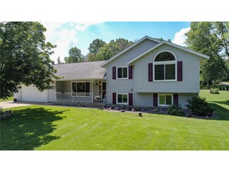 9801 Pine Rd, Fall Creek, WI 54742