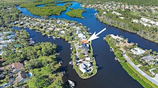 8627 SE Merritt Way, Jupiter, FL 33458