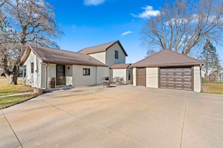 330 Mill St, Manawa, WI 54949