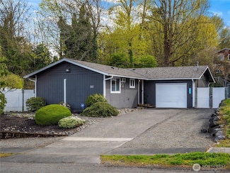 8037 S Thompson Ave, Tacoma, WA 98408