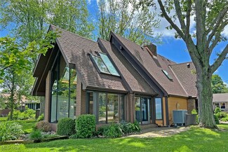 208 Johanna Ln, Kelleys Island, OH 43438