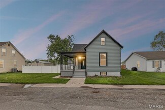 10 S Richland St, Freeburg, IL 62243