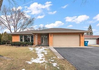 6012 W 124th St, Palos Heights, IL 60463
