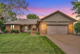 1318 E 19th Ave, Hutchinson, KS 67502