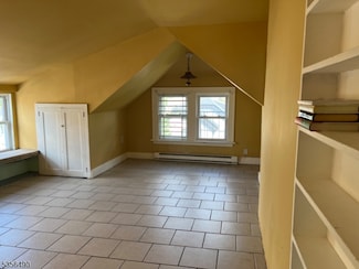 108 N Munn Ave, East Orange, NJ 07017