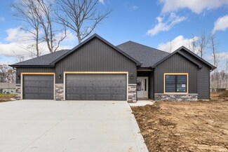 4760 Falcon Pkwy, New Haven, IN 46774
