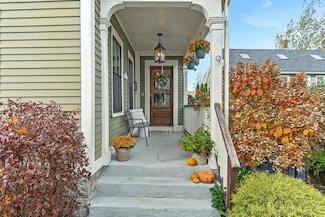 9 Chapman Ave, Andover, MA 01810