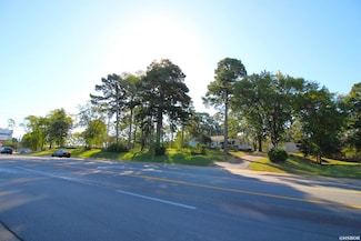 1347 Airport Rd, Hot Springs, AR 71913