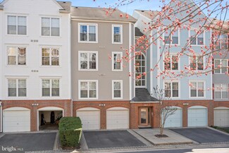 247 S S Pickett St S Unit 302, Alexandria, VA 22304