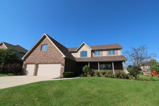 8300 Brookhaven Dr, Frankfort, IL 60423