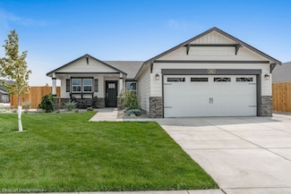 424 Needlegrass Ln, Kalispell, MT 59901
