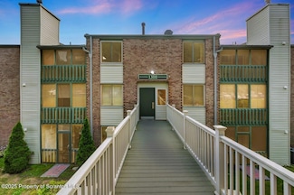 1309 Summit Pointe, Scranton, PA 18508
