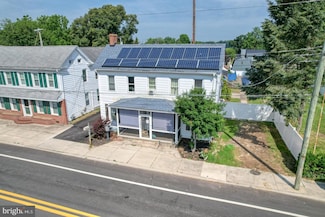 6 N Railroad Ave, Wyoming, DE 19934