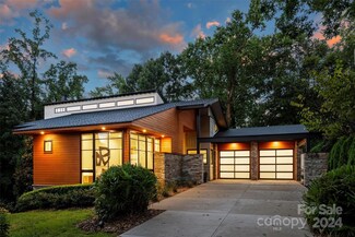 2820 Briarcliff Place, Charlotte, NC 28207
