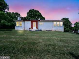 407 Vaughn Rd, Royersford, PA 19468