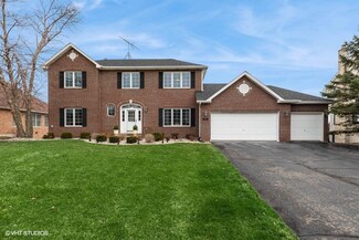 1275 Hunters Ridge W, Hoffman Estates, IL 60192
