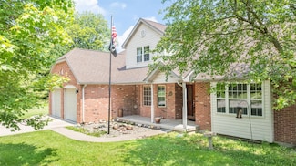 210 Evergreen Dr, Batesville, IN 47006