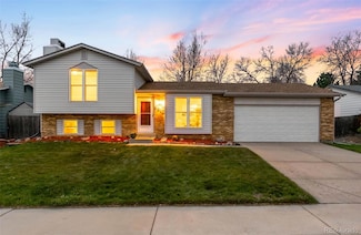 8512 W Star Cir, Littleton, CO 80128