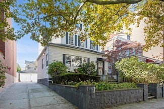 220 92nd St, Brooklyn, NY 11209