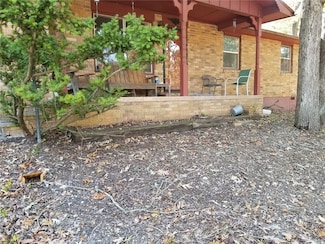 34 Hayes Ave, Eureka Springs, AR 72632