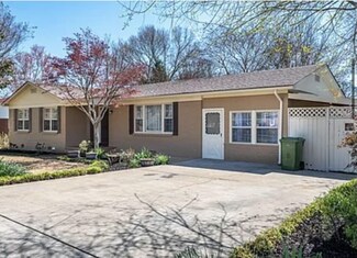 402 W Ford Ave, Muscle Shoals, AL 35661