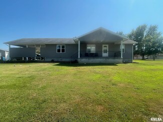 206 E Burley St, Valier, IL 62891