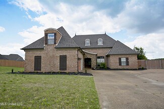 579 Fawn Grove Cir, Hernando, MS 38632