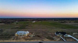205 Southern Heights Dr, Lorena, TX 76655