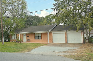 805 Avenue J, Rosenberg, TX 77471