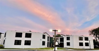212 Lake Pointe Dr Unit 313, Oakland Park, FL 33309