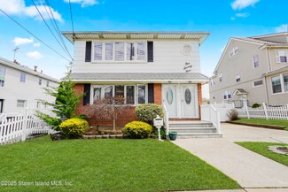 179 Eltingville Blvd, Staten Island, NY 10312