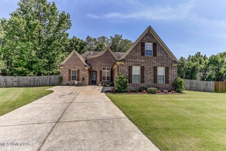 1261 Fieldstone St, Hernando, MS 38632