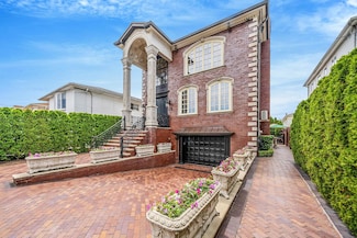16136 90th St, Howard Beach, NY 11414
