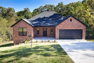 16 Burwell Dr, Bella Vista, AR 72714