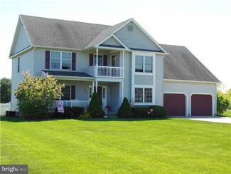 33 Clover Ridge Dr, Mickleton, NJ 08056