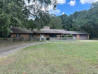 141 Meador Rd, Kilgore, TX 75662