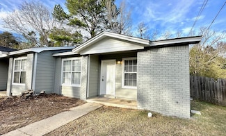 2938 Greenon Ln, Tallahassee, FL 32304