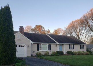 33 Hillside Dr, South Dennis, MA 02660