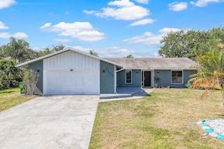 1102 SE Oriental Ave, Port Saint Lucie, FL 34952