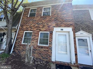 611 Anvil Rd, Fredericksburg, VA 22405