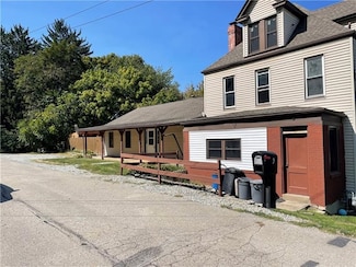 9 Gratz St, Penn, PA 15675