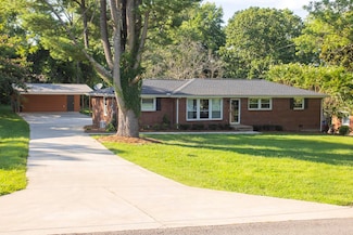 310 Randall Dr, Nashville, TN 37211